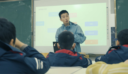 叮!白云飞航少年&京师实验学校无人机校队上线啦!给孩子从小培养硬核科技思维!