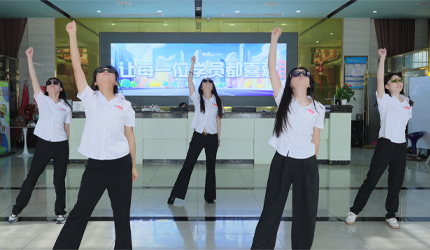 别划走!功夫女足BGM一响，白云驾校女神团申请出战!#功夫女足